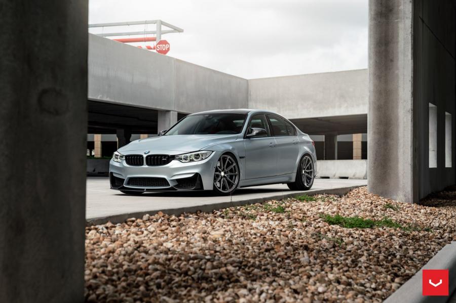  BMW M3 Sedan on Vossen Wheels (HF-3) 2019 года  (фото 4 из 14)